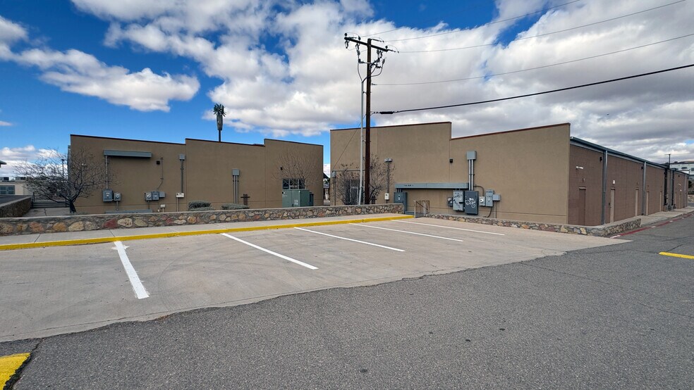More Photos Of 7400 Helen Of Troy, El Paso Medical For Lease