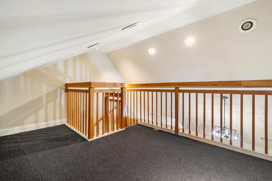 More Photos Of 130 Salem Towne Ct, Apex Office For Sale