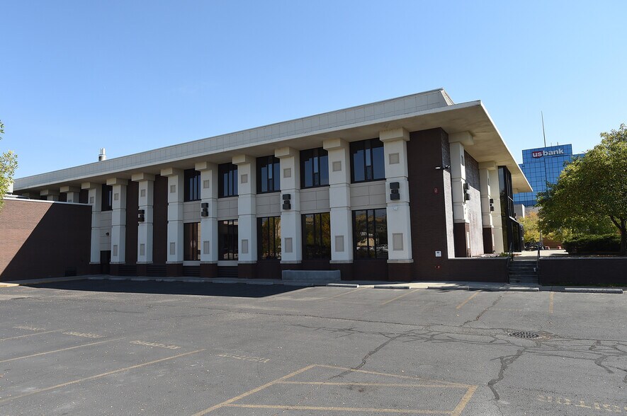 More Photos Of 401 N 28th St, Billings Office For Sale