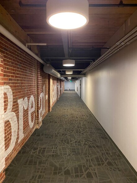 More Photos Of 400 Augusta St, Greenville Office For Sale