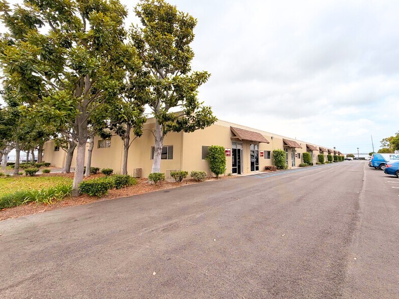 Primary Photo Of 3602-3628 W Pendleton Ave, Santa Ana Manufacturing For Lease