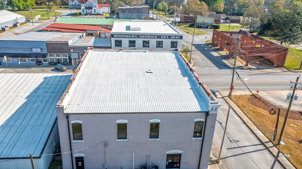 More Photos Of 18109 Main St, Woodbury Storefront Retail Office For Sale