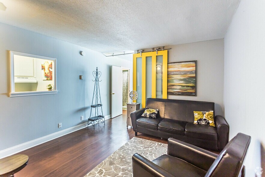 More Photos Of 141 Manassas St, Memphis Apartments For Sale