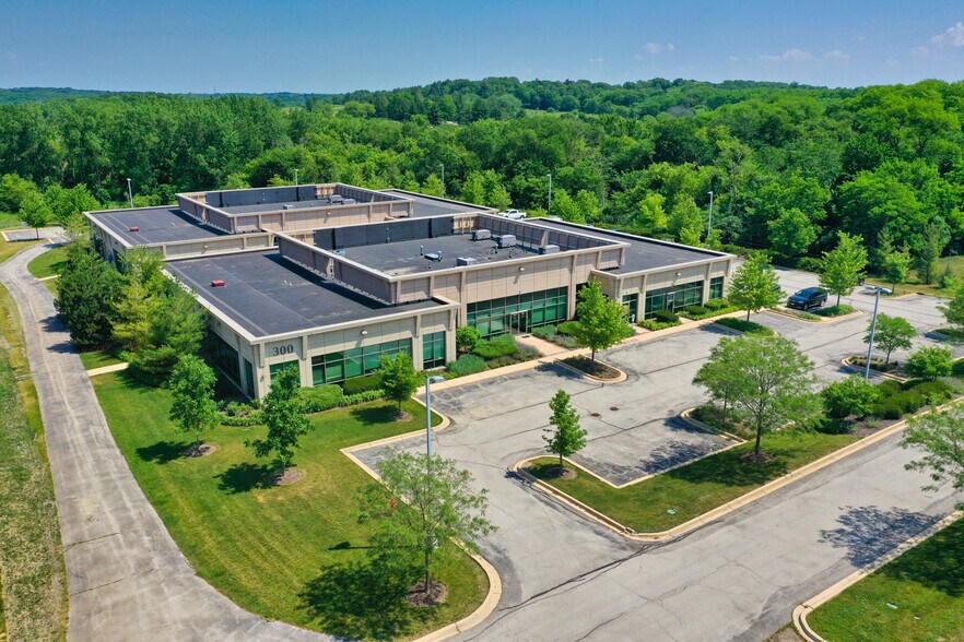 More Photos Of 320 Cardinal Dr, St Charles Medical For Lease