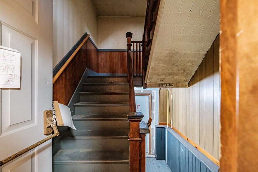 More Photos Of 184 Route 108, Rumford Freestanding For Sale