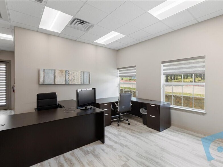 More Photos Of 210 Miron Dr, Southlake Medical For Lease