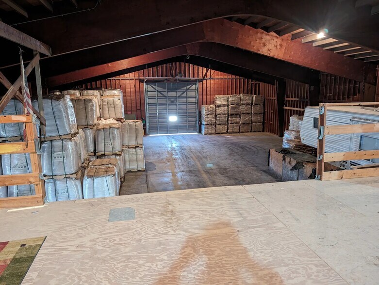 More Photos Of 120 N Broadway, Wells Flex For Sale