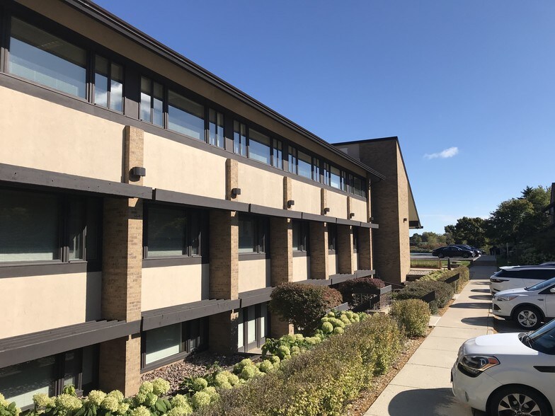More Photos Of 4061 N Main St, Racine Office For Lease