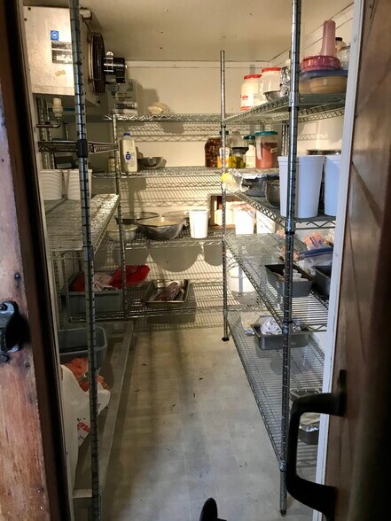 More Photos Of 201 Steele St, Algoma Hotel For Sale