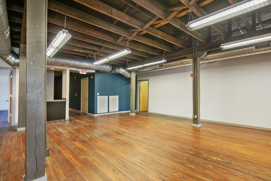More Photos Of 159 Maxwell St, Fayetteville Office Residential For Sale