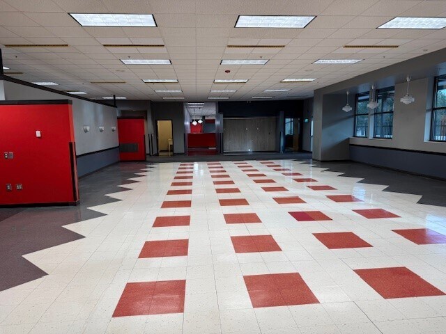 More Photos Of 1720 E Primrose St, Springfield Office For Lease