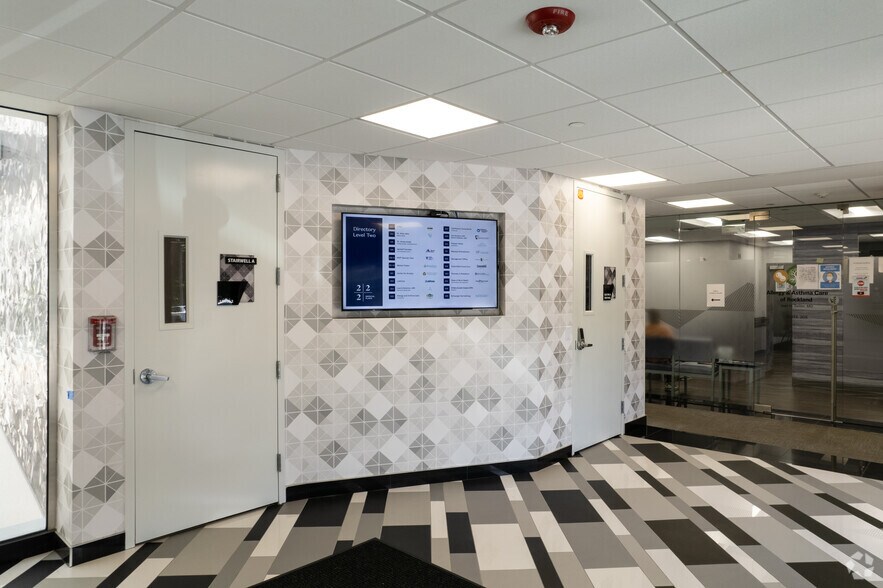 More Photos Of 222 Route 59, Airmont Medical For Lease