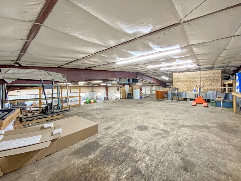More Photos Of 411 Lorry St, Amherst Manufacturing For Sale