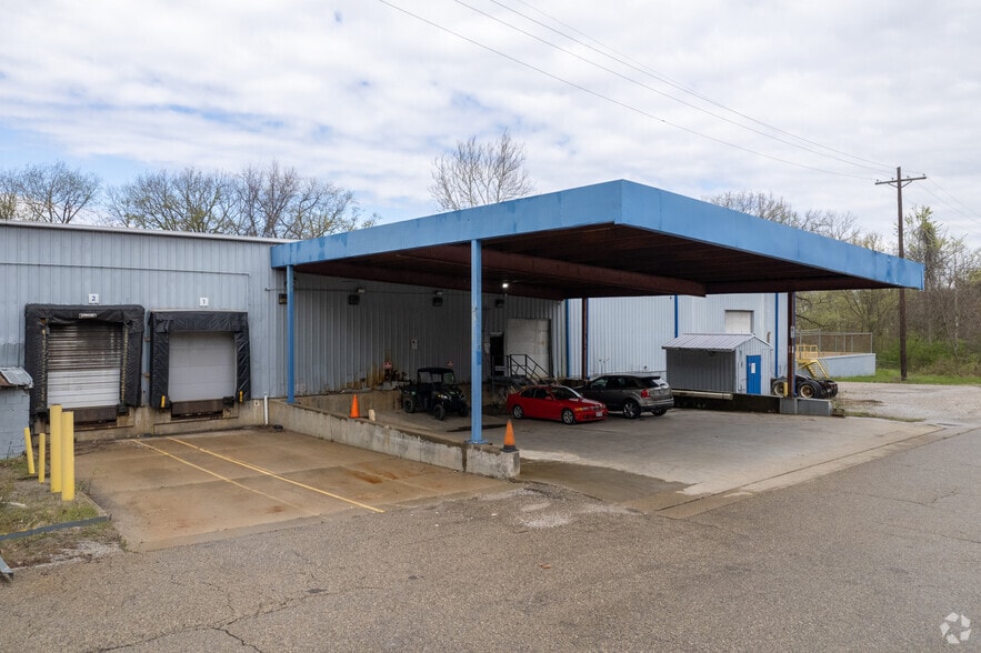 More Photos Of 1 Sandbank Rd, Ludlow Unknown For Lease