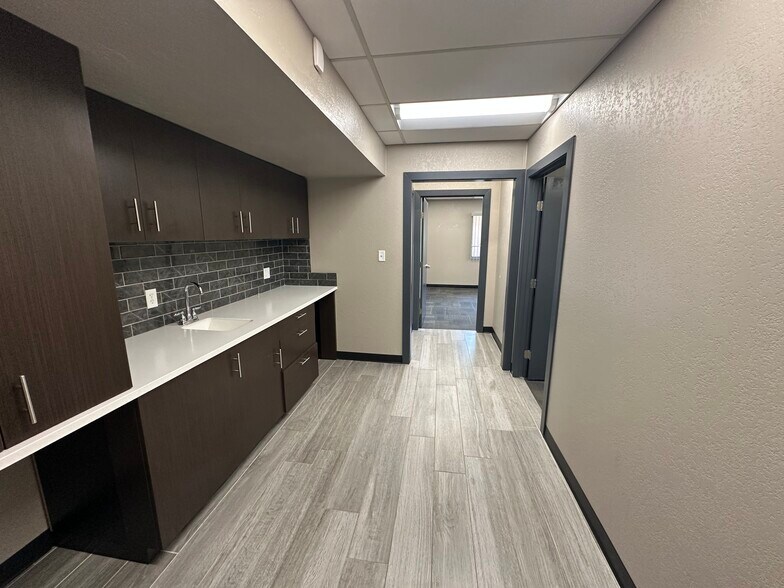 More Photos Of 5229 N 7th Ave, Phoenix Office For Sale