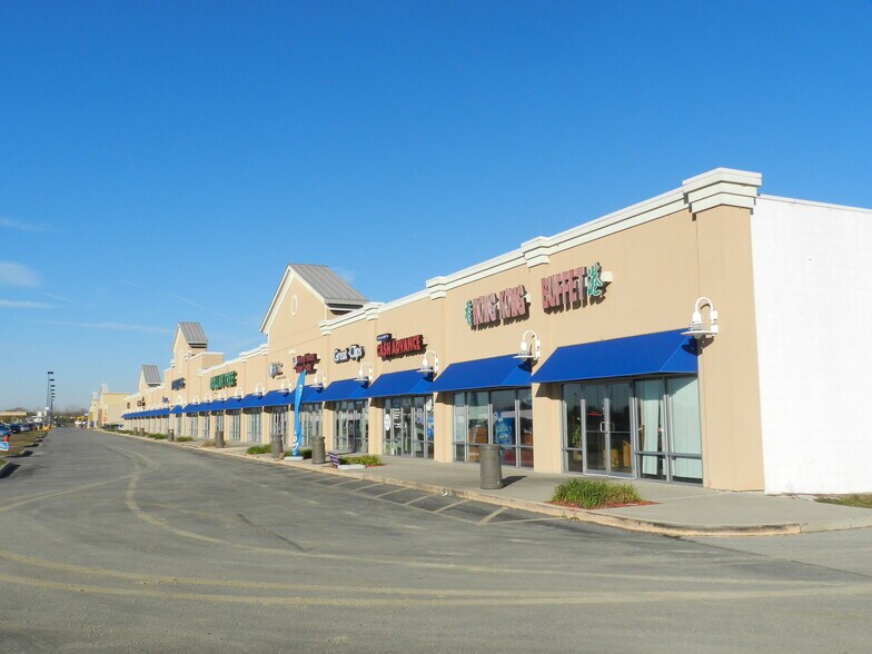 More Photos Of 301 Towne Center Blvd, Van Wert Unknown For Lease