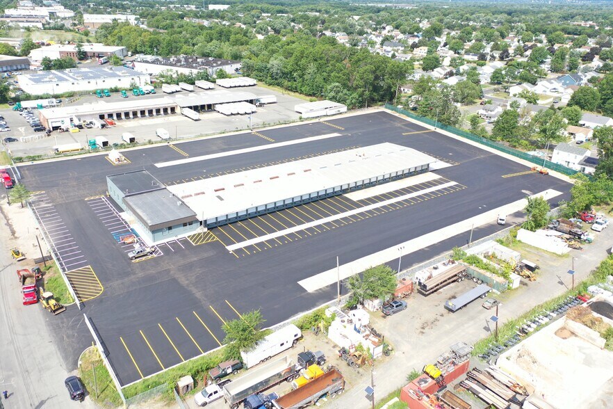 Primary Photo Of 445 Hollywood Ave, South Plainfield Truck Terminal For Lease