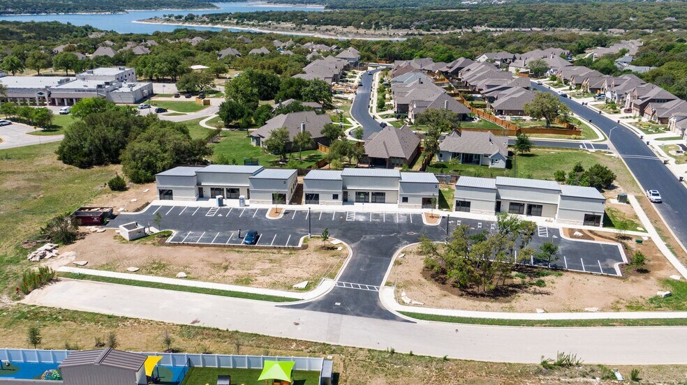 More Photos Of 4913 Moreland, Georgetown Medical For Lease