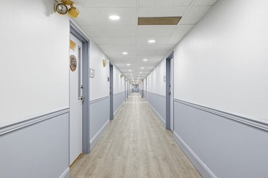 More Photos Of 6198 Butler Pike, Blue Bell Medical For Lease