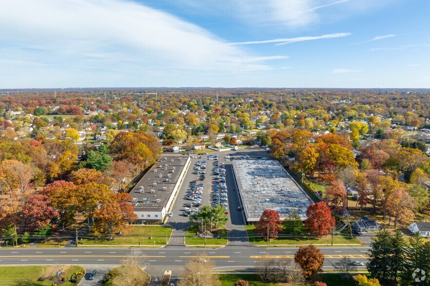 More Photos Of 3525 Quakerbridge Rd, Hamilton Medical For Lease