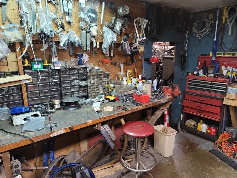 More Photos Of 739 W Main St, Deshler Bowling Alley For Sale