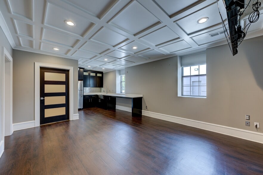 More Photos Of 1608 Taylor St, Columbia Freestanding For Lease