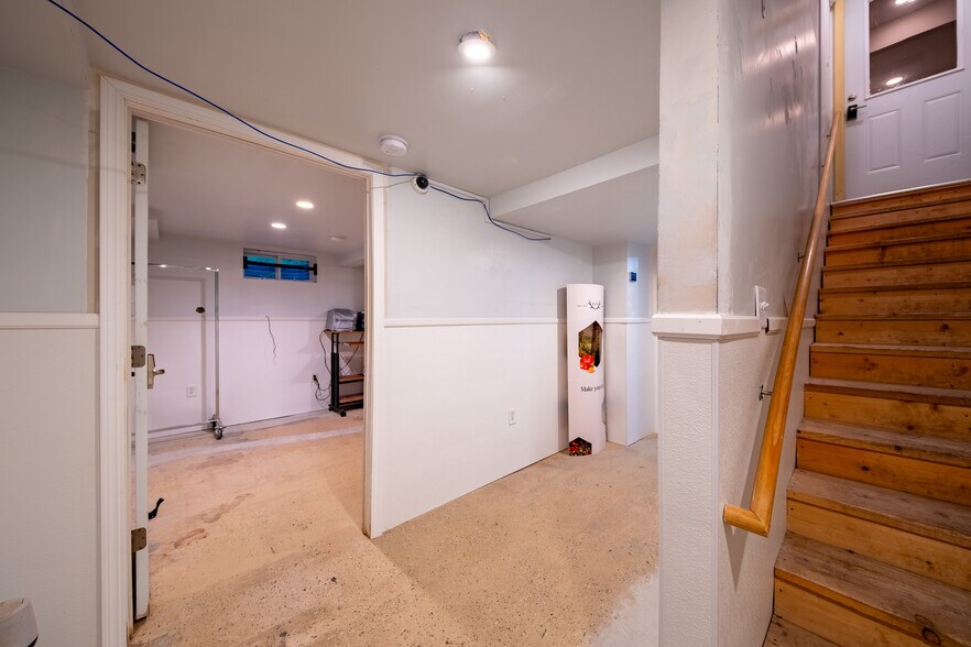 More Photos Of 162 Heritage Dr, Negaunee Freestanding For Sale