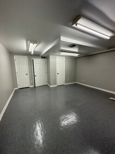 More Photos Of 2153 Richmond Ave, Staten Island Office For Sale