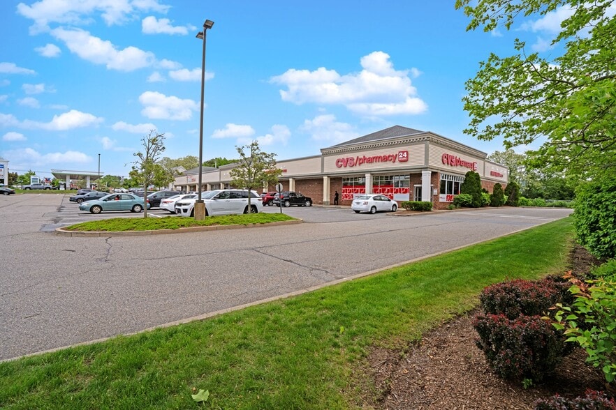 More Photos Of 2-8 Pilgrim Hill Rd, Plymouth Storefront For Sale