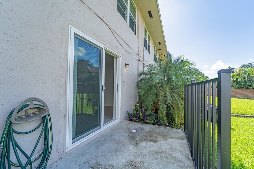 More Photos Of 311-357 Gulfstream Rd, Dania Apartments For Sale
