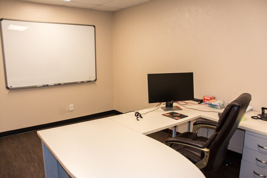 More Photos Of 2057 Commerce Dr, Midland Flex For Lease
