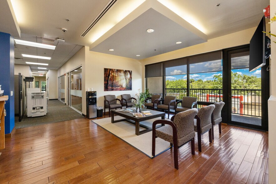 More Photos Of 325 W Gurley St, Prescott Office Residential For Lease