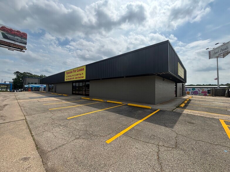 Primary Photo Of 920 W Loop 281, Longview Freestanding For Lease
