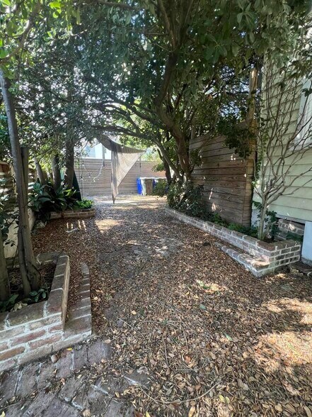 More Photos Of 18 Pinckney St, Charleston Restaurant For Sale