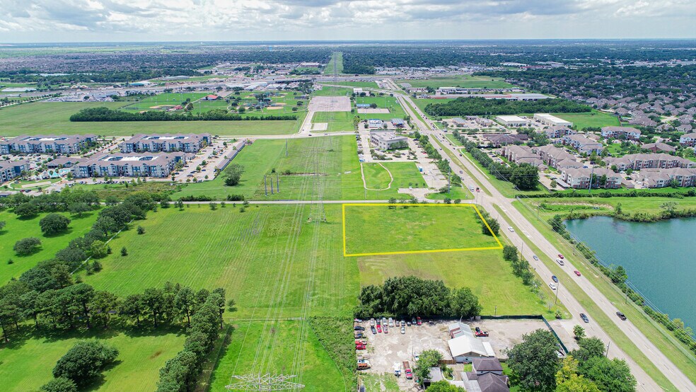 More Photos Of 845 W League City Pky, League City Land For Sale