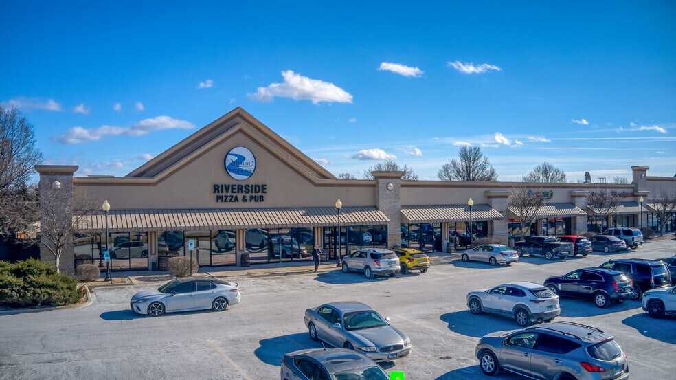 More Photos Of 1100-1148 Douglas Rd, Oswego Unknown For Lease