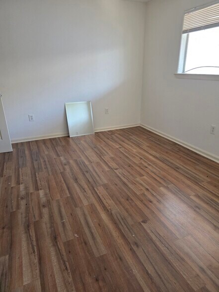 More Photos Of 8207 Sam Rayburn Dr, Austin Apartments For Sale