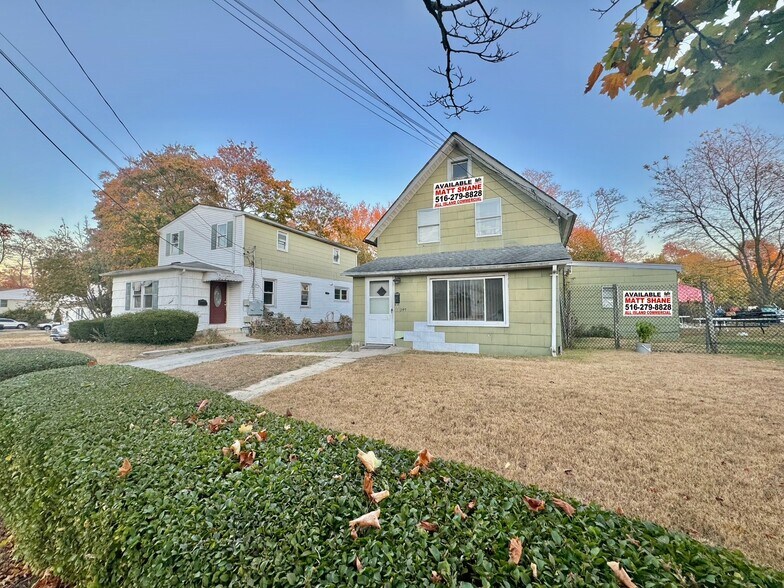 More Photos Of 241-267 Albany Ave, Amityville Land For Sale