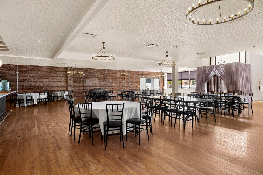 More Photos Of 132 Broadway, Schenectady Apartments For Sale