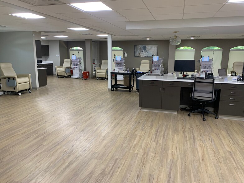 More Photos Of 2724 Warm Springs Rd, Columbus Medical For Lease