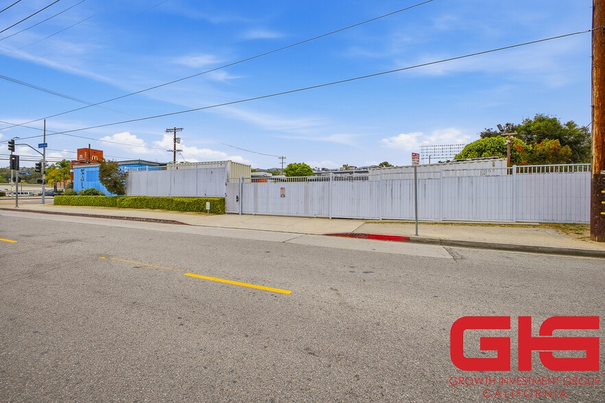 More Photos Of 7330 N Figueroa St, Los Angeles Office For Sale