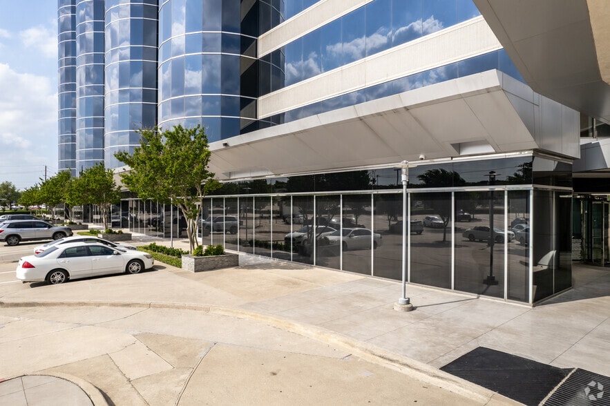 More Photos Of 17950 Preston Rd, Dallas Office For Lease