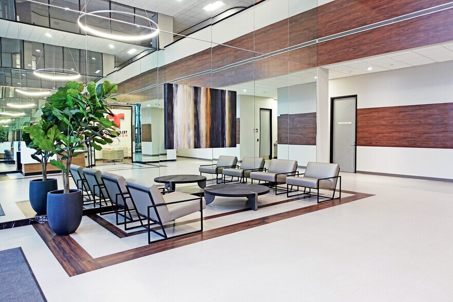 More Photos Of 1235 North Loop W, Houston Office For Lease