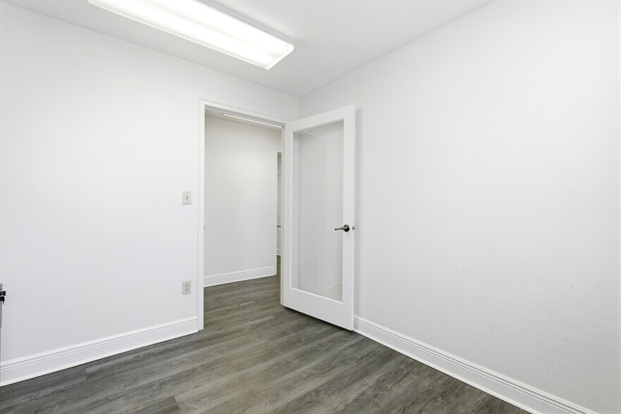 More Photos Of 611 NE 13th St, Fort Lauderdale Loft Creative Space For Lease