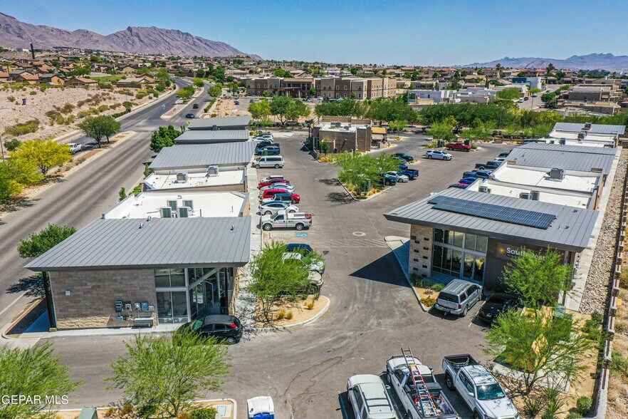 More Photos Of 6301 Northern Pass Dr, El Paso Office For Sale