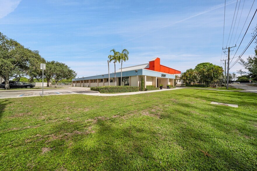 More Photos Of 6061 NE 14th Ave, Fort Lauderdale Medical For Lease