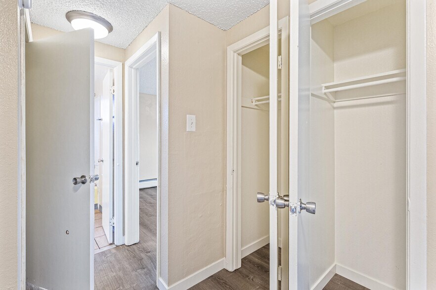 More Photos Of 7251 Samuel Dr, Denver Apartments For Sale