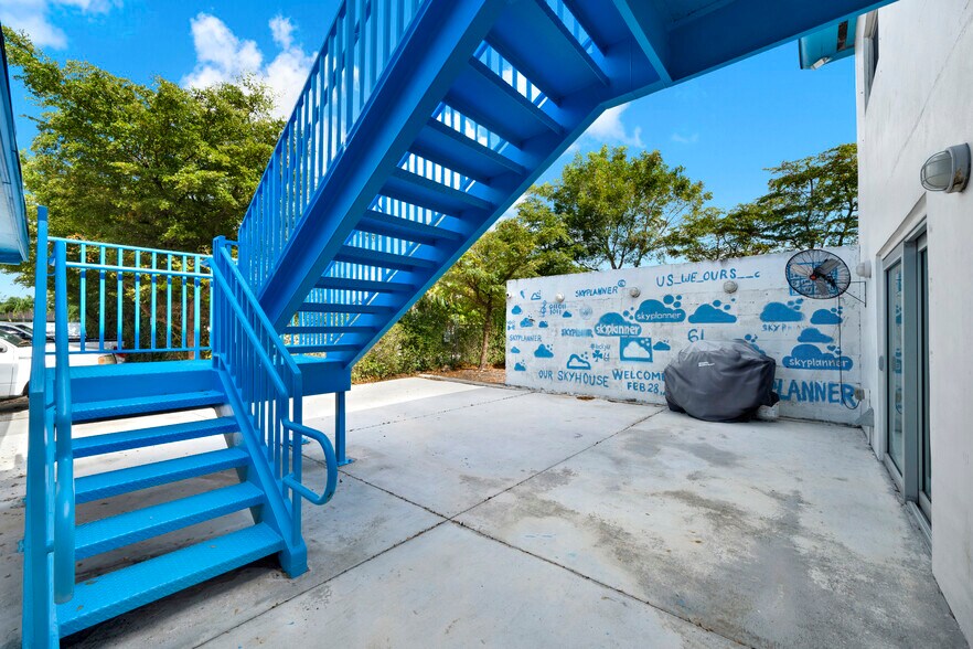 More Photos Of 2175 SW 78th Pl, Miami Loft Creative Space For Sale