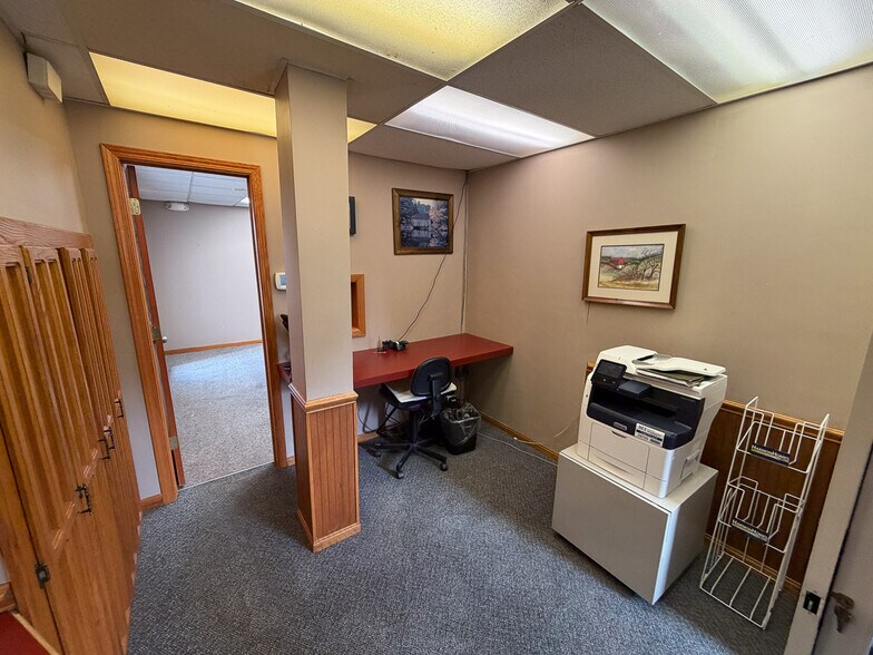 More Photos Of 7304 Wales Ave NW, Canton Office For Sale