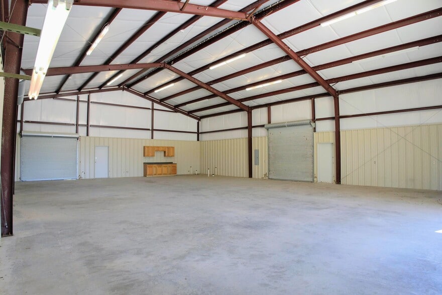 More Photos Of 2982 FM 2935, Brenham Flex For Sale